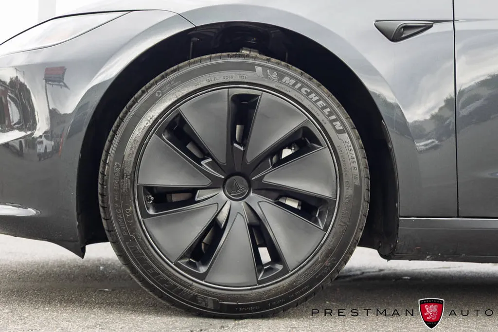 Tesla Model 3 photo 13