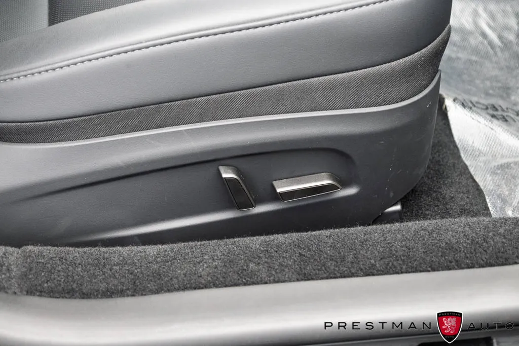Tesla Model 3 photo 27
