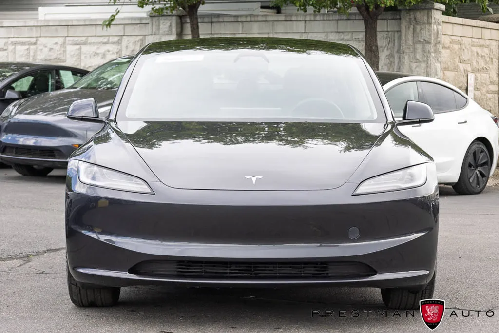 Tesla Model 3 photo 14