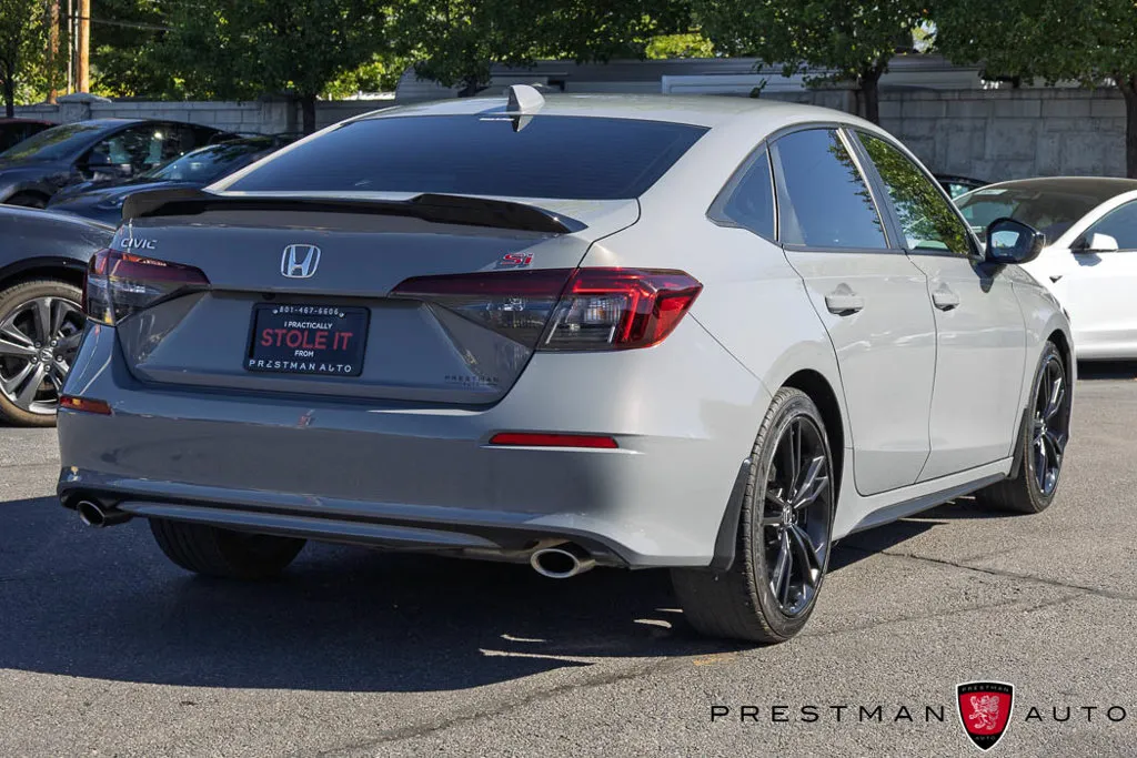 Honda Civic Si photo 18