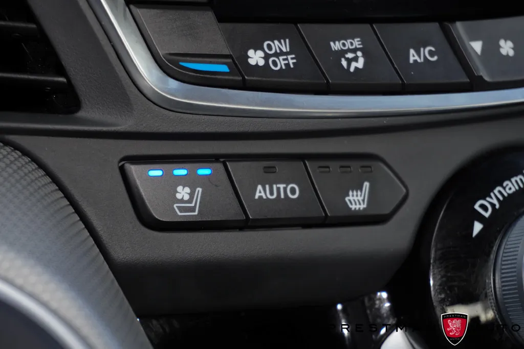 Acura TLX photo 10
