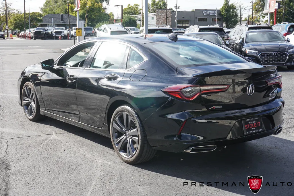 Acura TLX photo 21