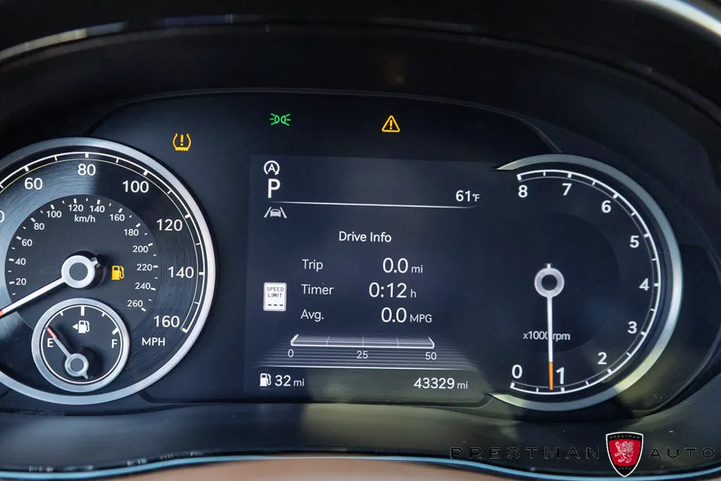 Genesis GV70 photo 26