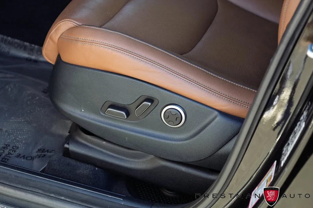 Genesis GV70 photo 22