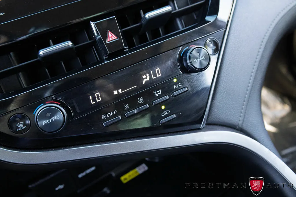 Toyota Camry photo 34