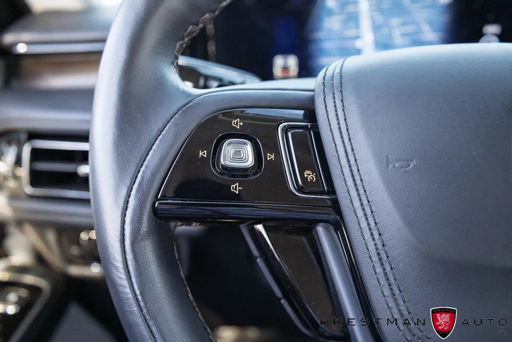 Lincoln Aviator photo 32