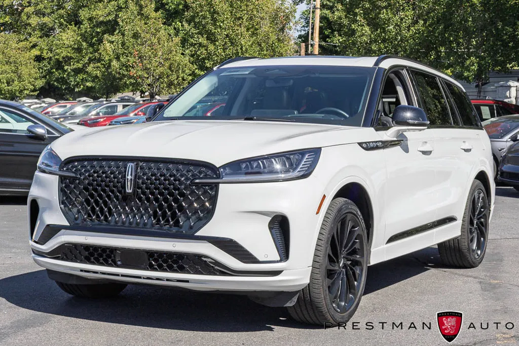 Lincoln Aviator photo 18