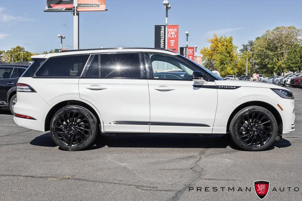 Lincoln Aviator photo 23