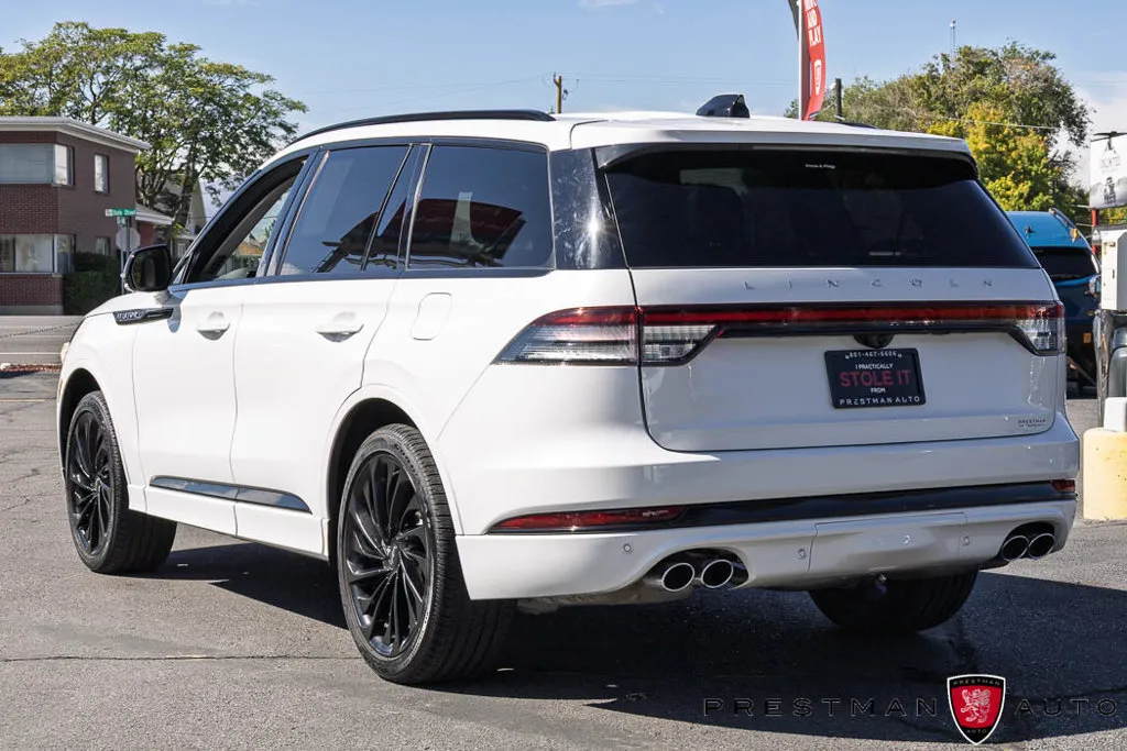 Lincoln Aviator photo 20
