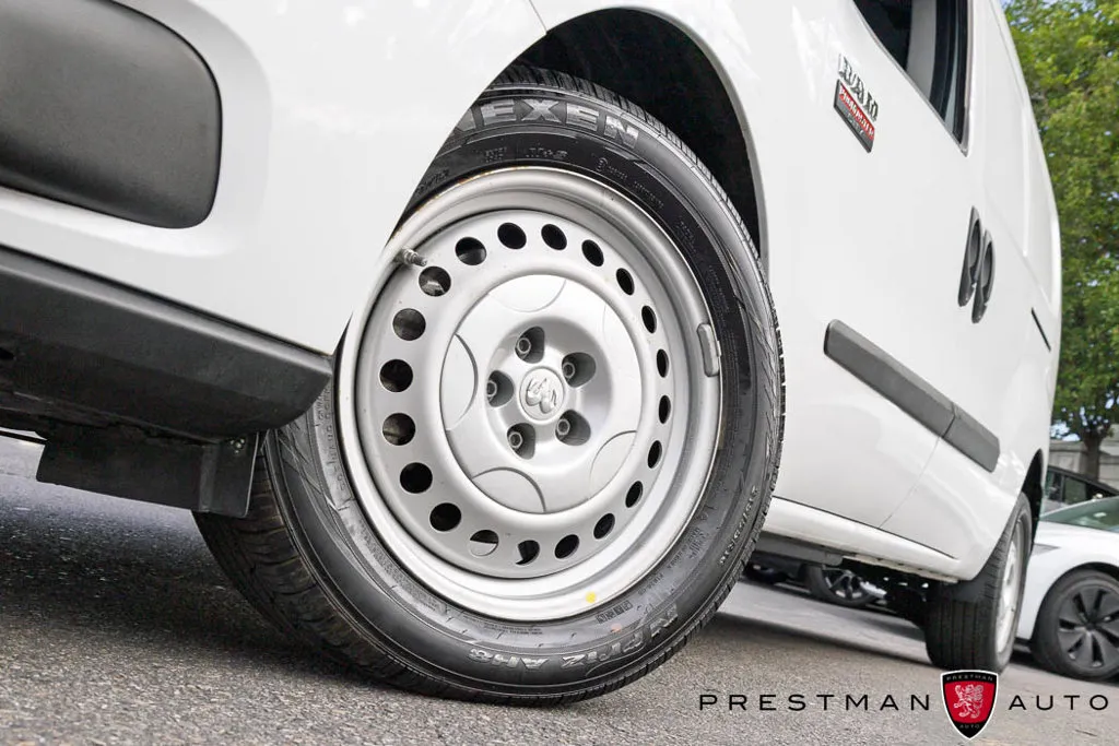 Ram Promaster City photo 10