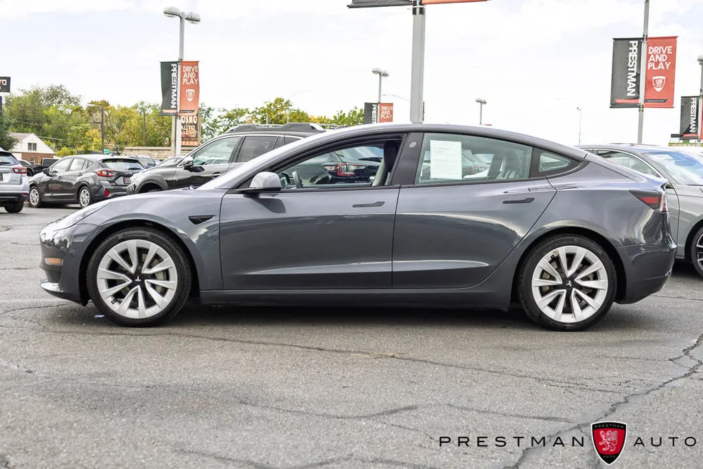 Tesla Model 3 photo 14