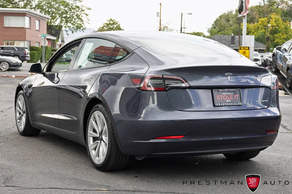 Tesla Model 3 photo 15