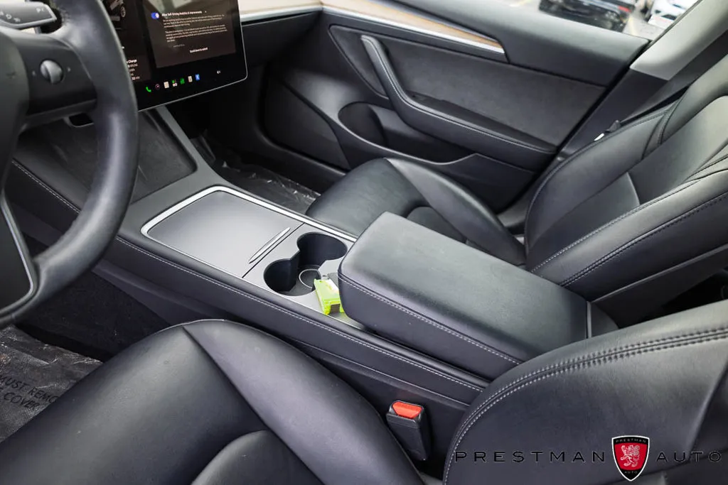 Tesla Model 3 photo 30