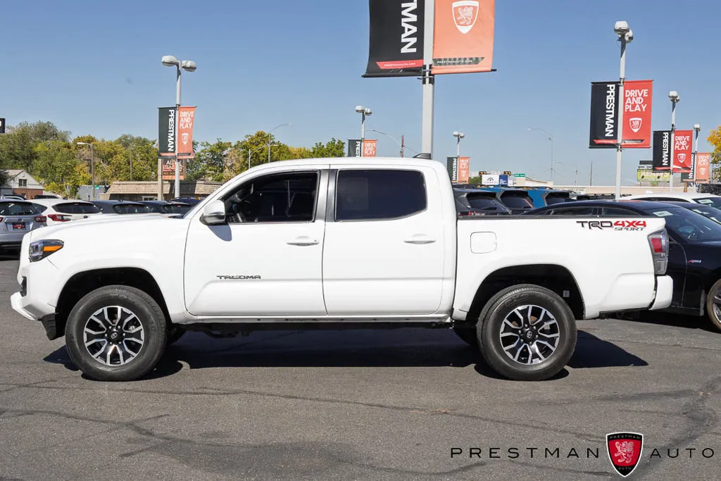Toyota Tacoma photo 16