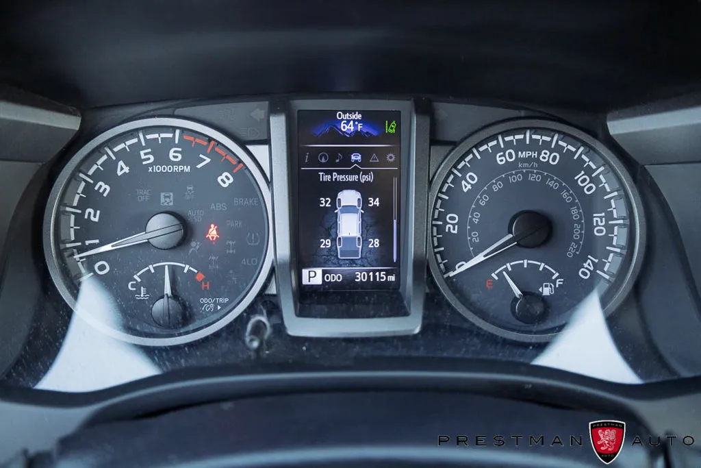 Toyota Tacoma photo 27