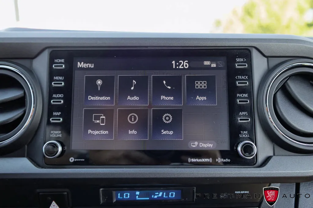 Toyota Tacoma photo 32