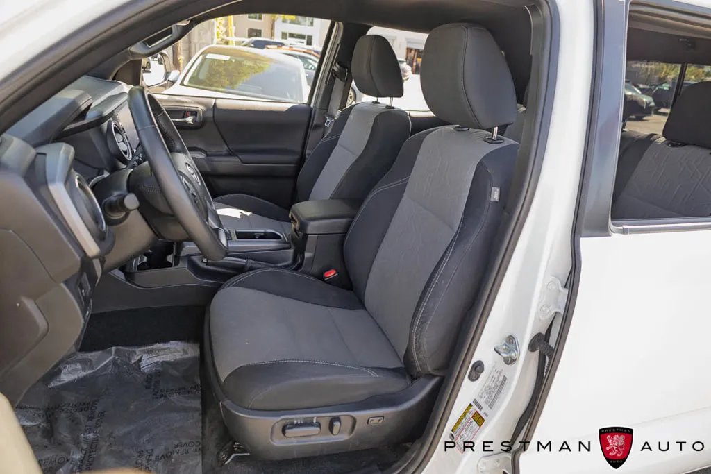 Toyota Tacoma photo 23