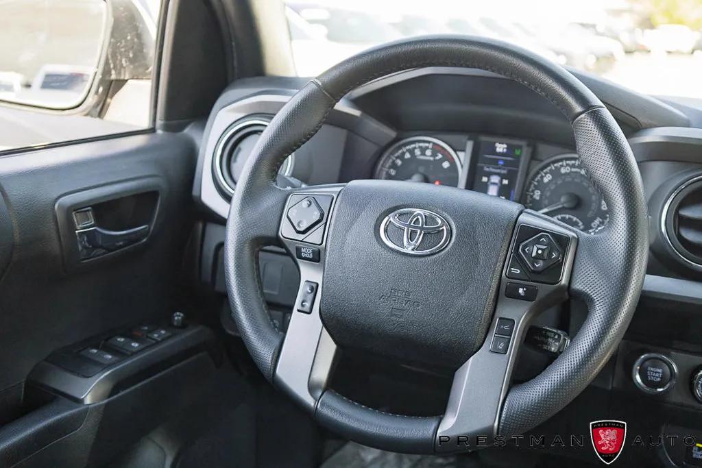 Toyota Tacoma photo 40