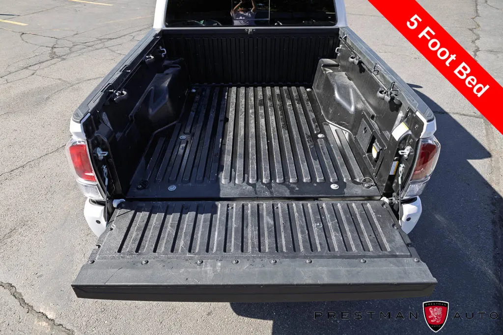 Toyota Tacoma photo 7