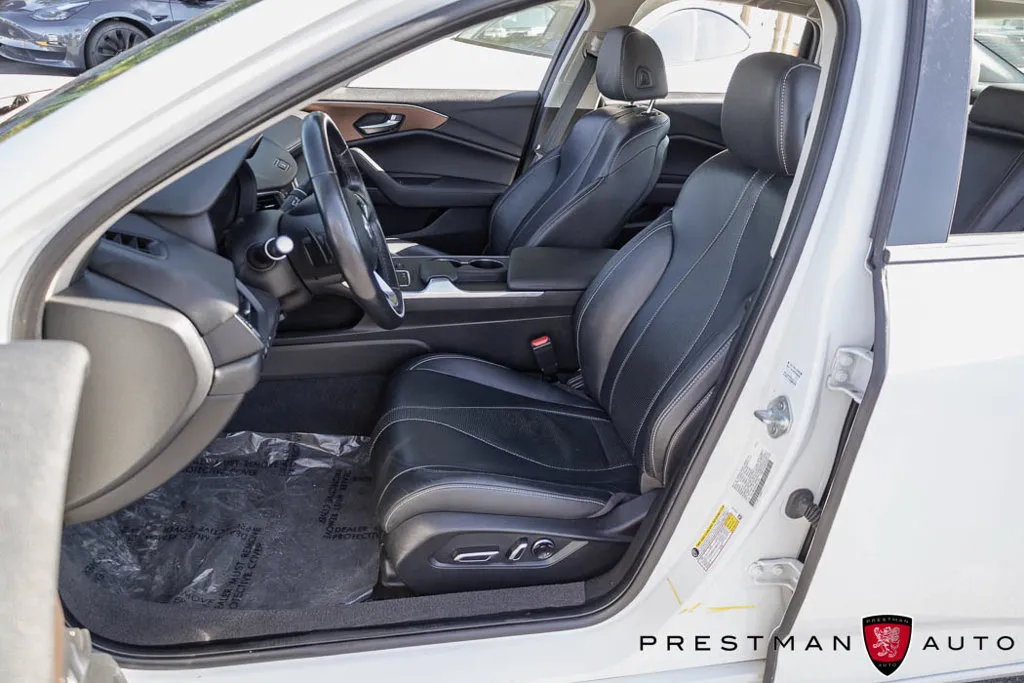 Acura TLX photo 21