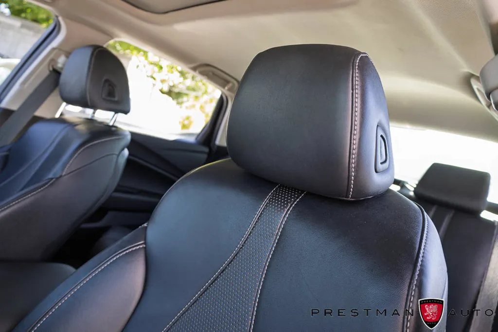 Acura TLX photo 25