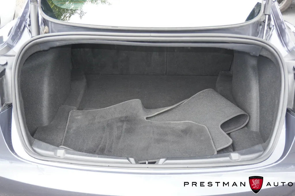 Tesla Model 3 photo 30