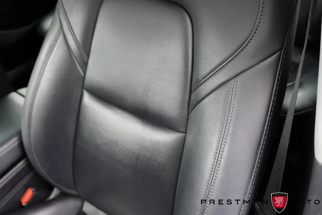 Tesla Model 3 photo 11
