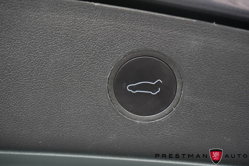 Tesla Model 3 photo 31