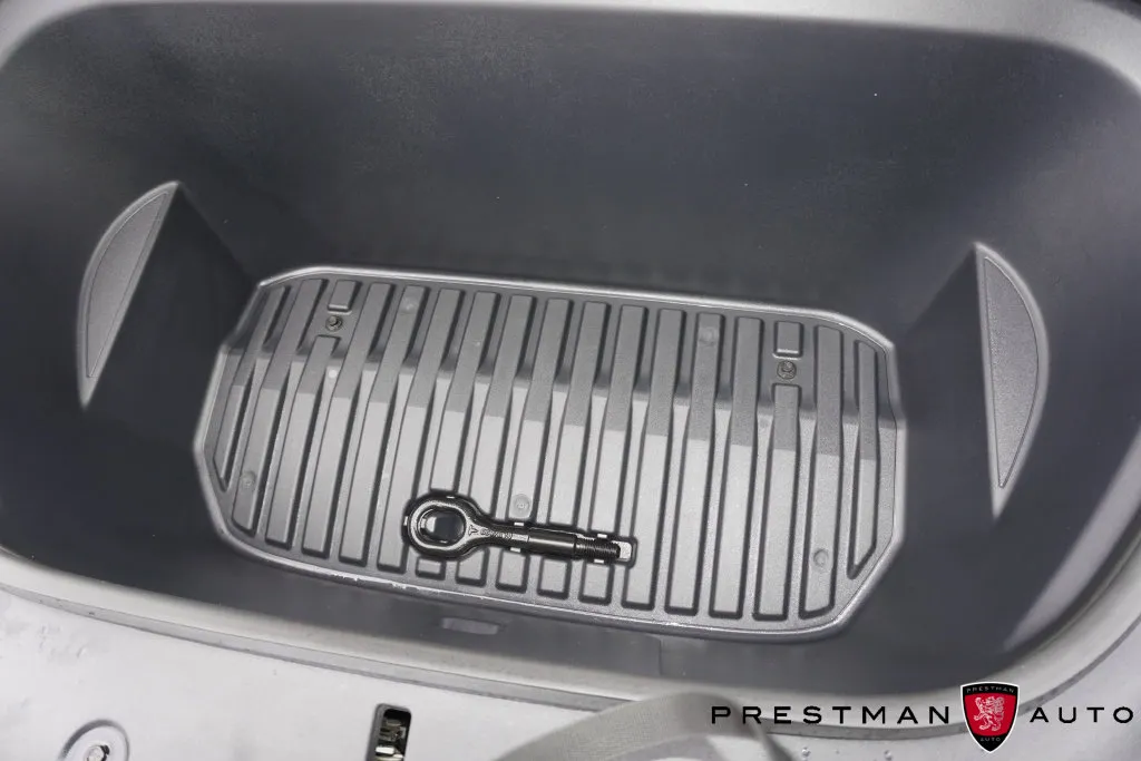 Tesla Model Y photo 33