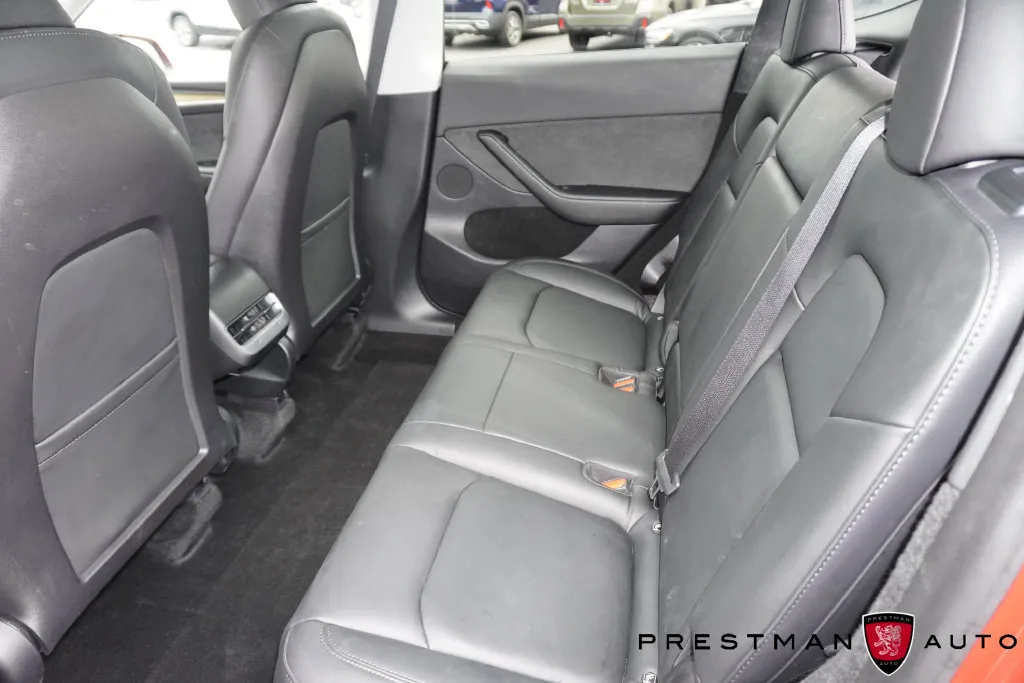 Tesla Model Y photo 26