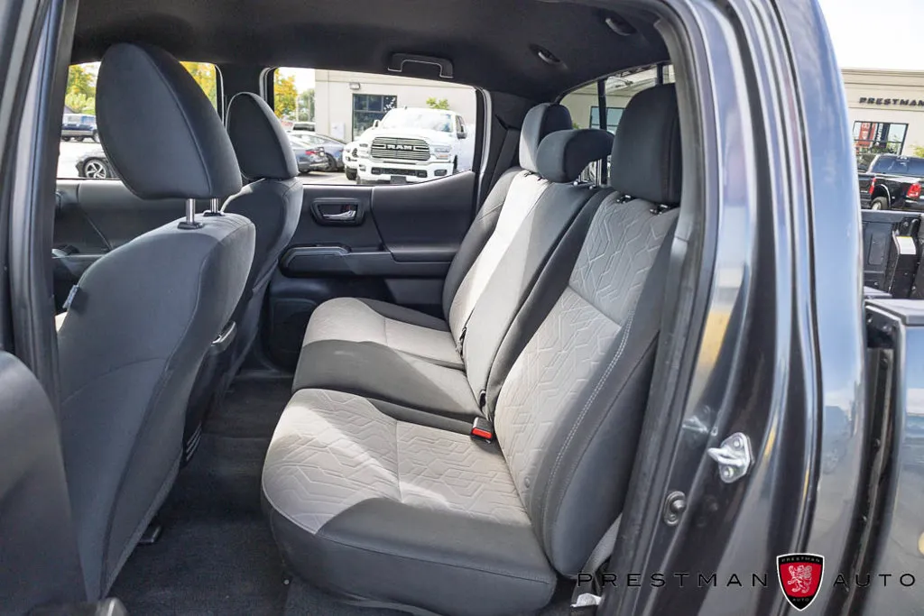 Toyota Tacoma photo 40
