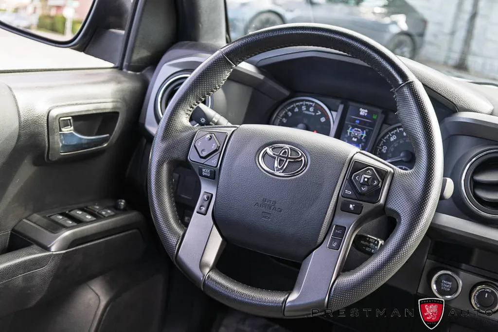 Toyota Tacoma photo 39