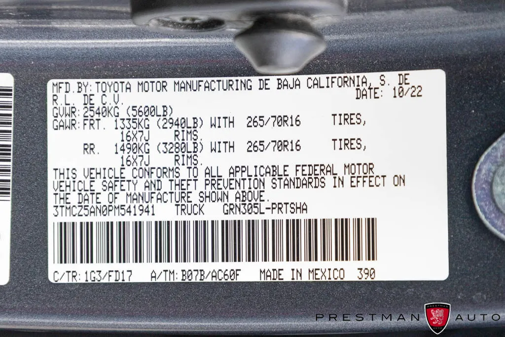 Toyota Tacoma photo 45