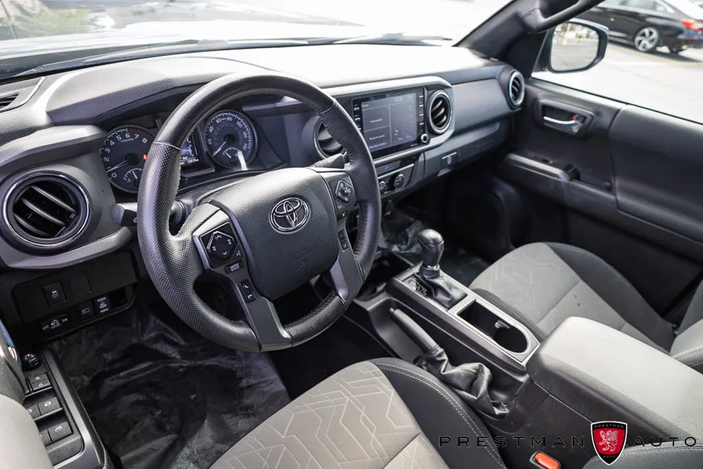 Toyota Tacoma photo 22