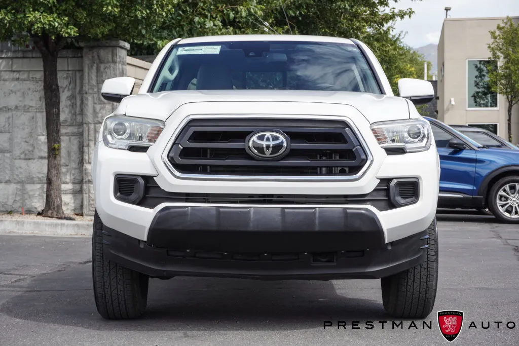Toyota Tacoma photo 16