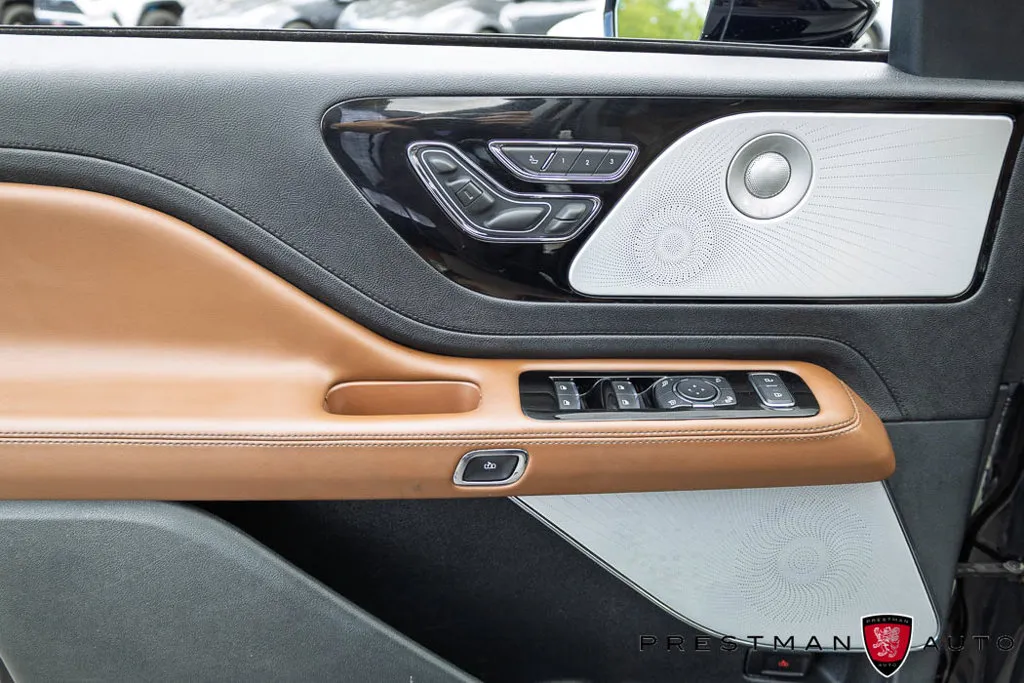 Lincoln Aviator photo 28