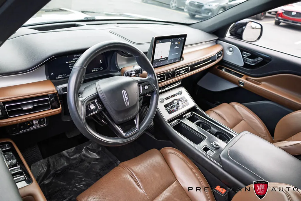 Lincoln Aviator photo 23