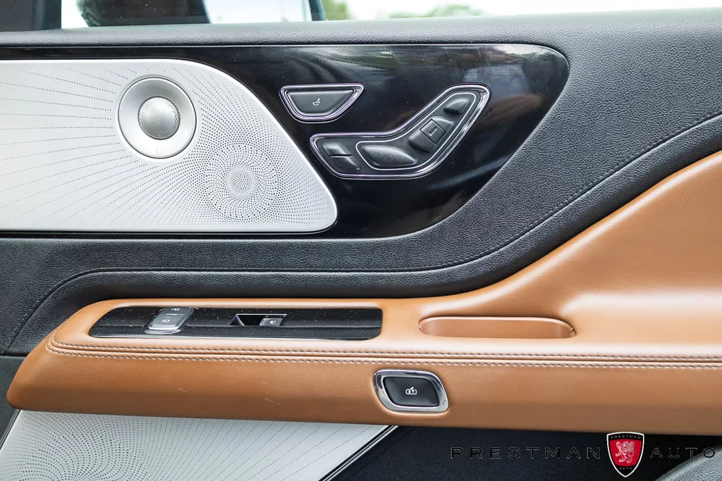 Lincoln Aviator photo 12