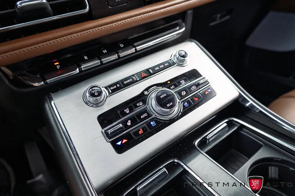 Lincoln Aviator photo 38