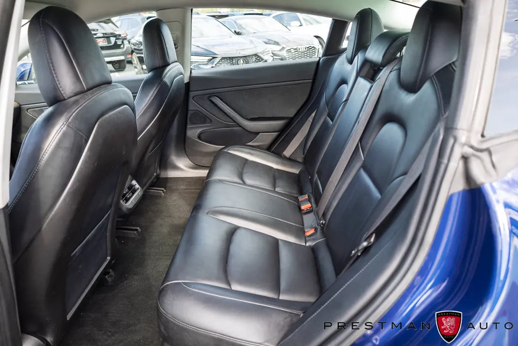 Tesla Model 3 photo 21
