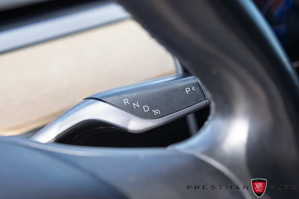 Tesla Model 3 photo 12