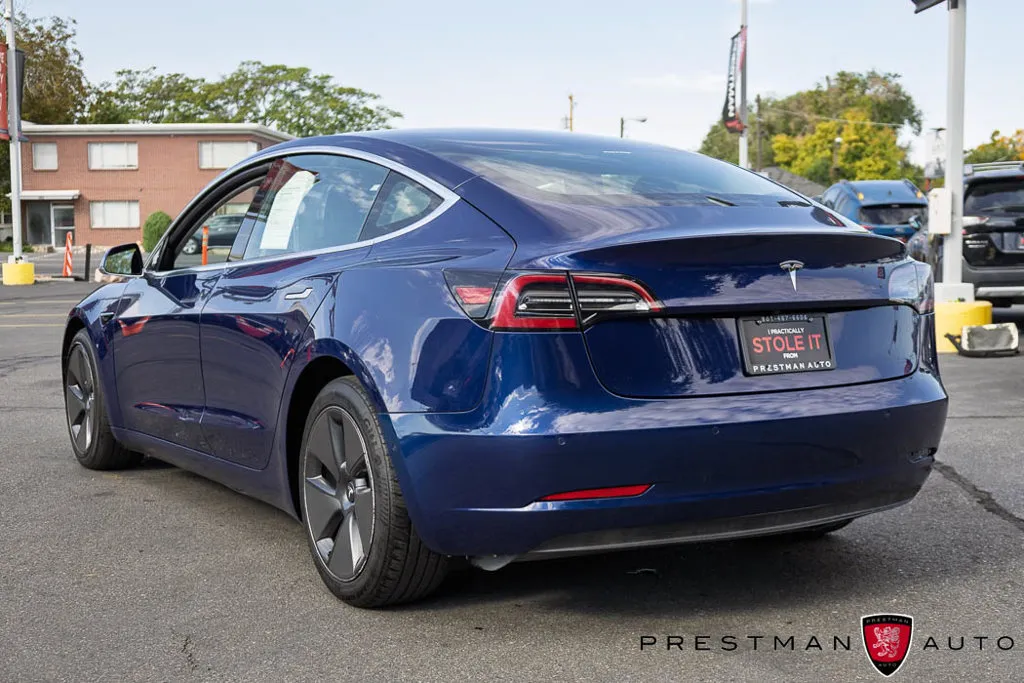 Tesla Model 3 photo 26