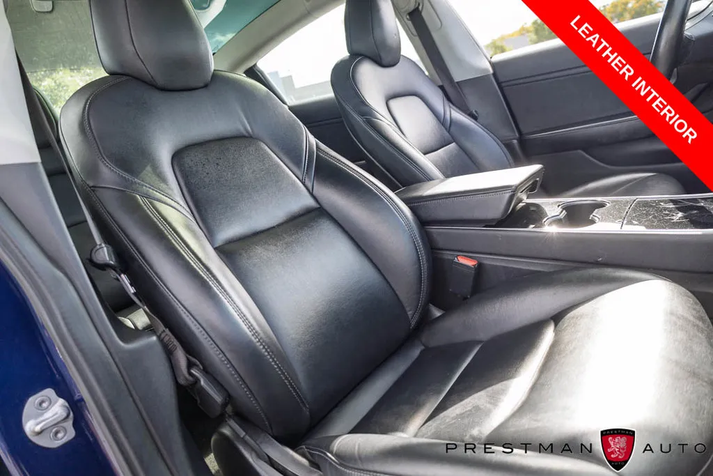 Tesla Model 3 photo 4