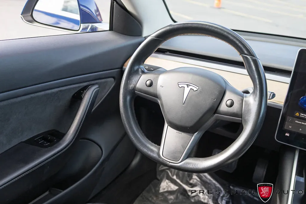 Tesla Model 3 photo 20