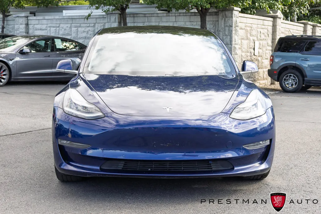 Tesla Model 3 photo 23