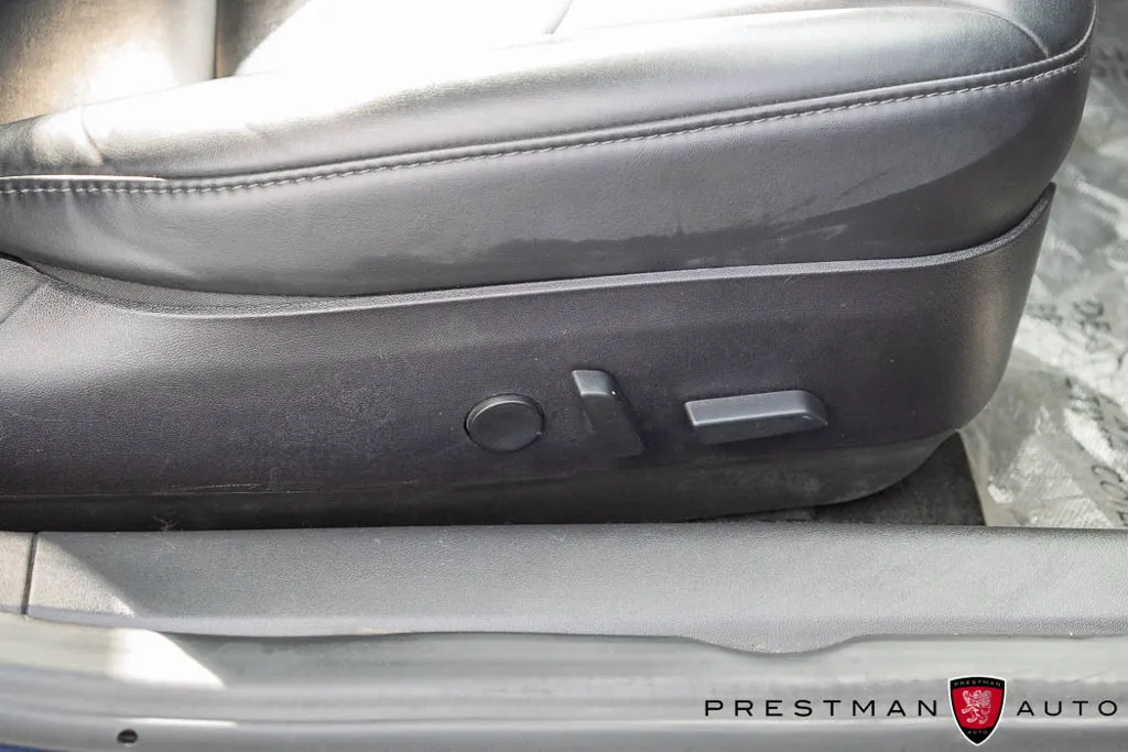 Tesla Model 3 photo 18