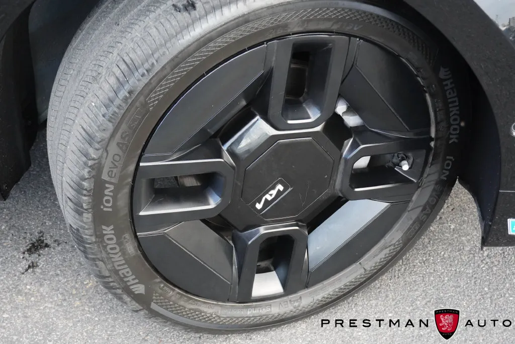 Kia EV9 photo 2