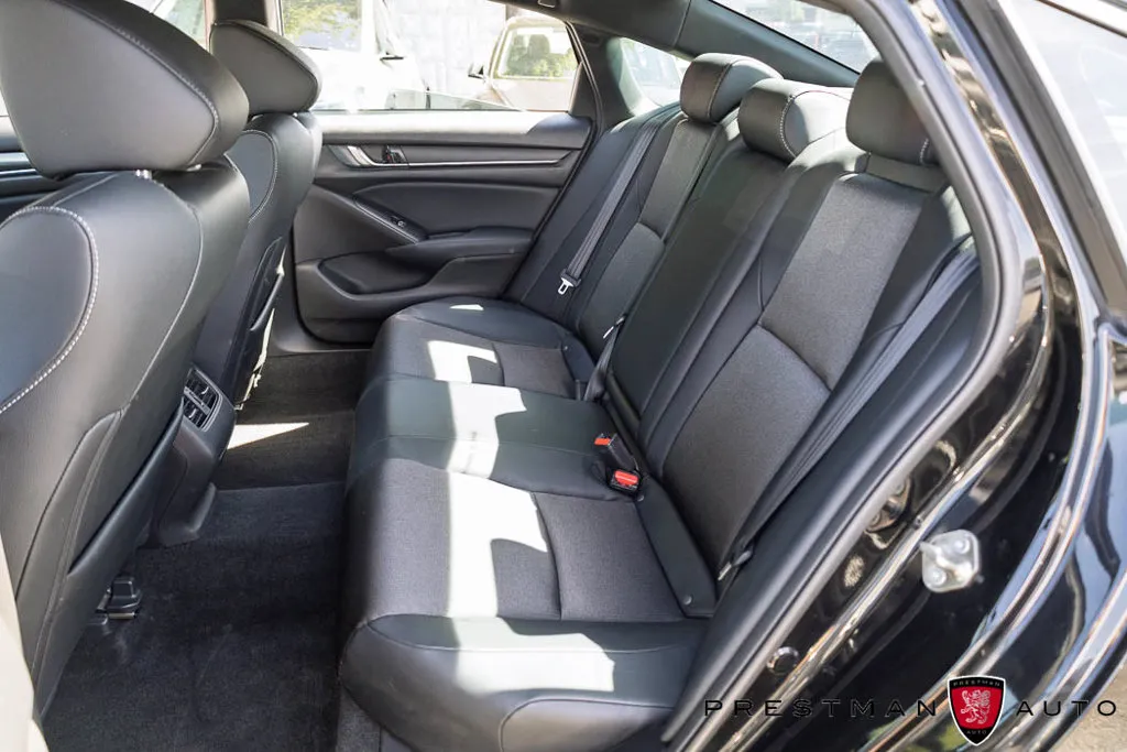 Honda Accord photo 36