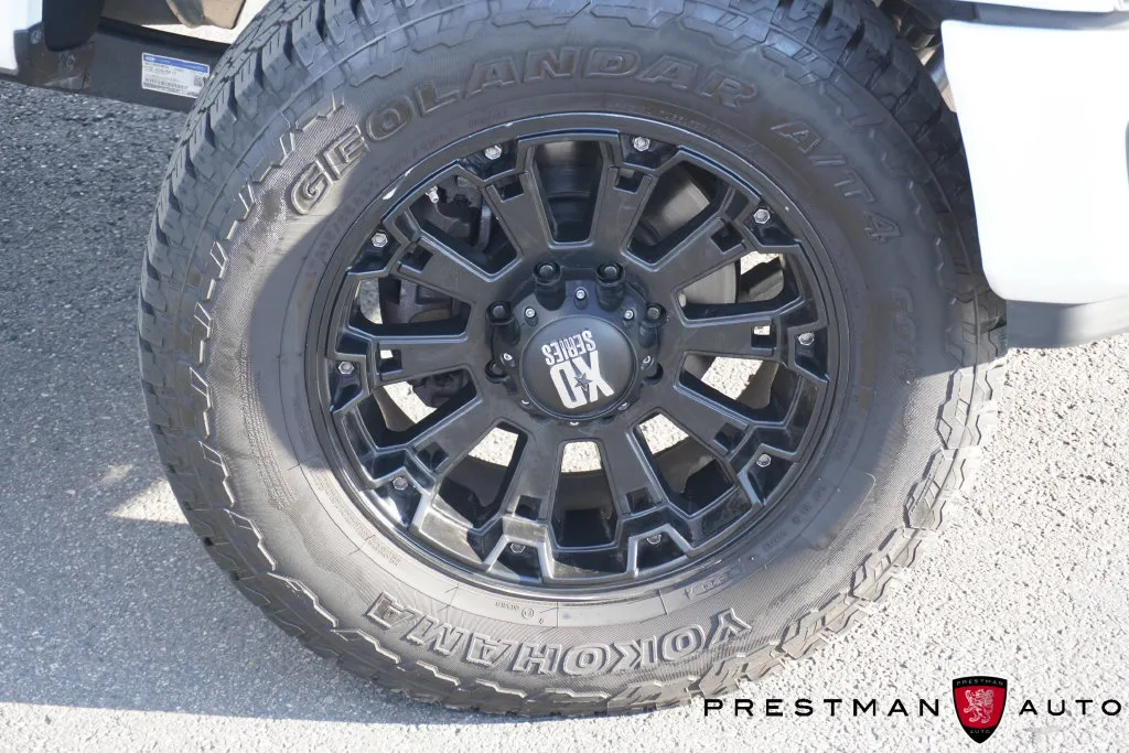 Ford F-250SD photo 2