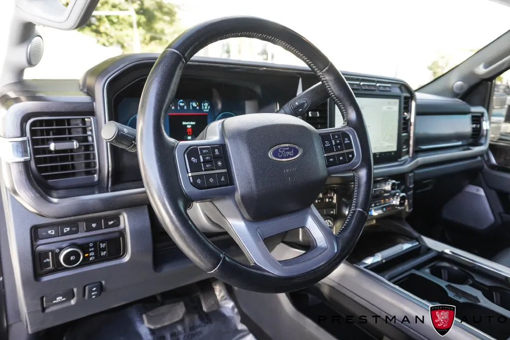 Ford F-250SD photo 30
